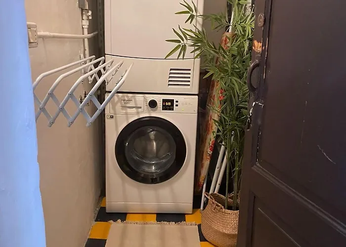 Sunny Balcony In Porta Romana アパート